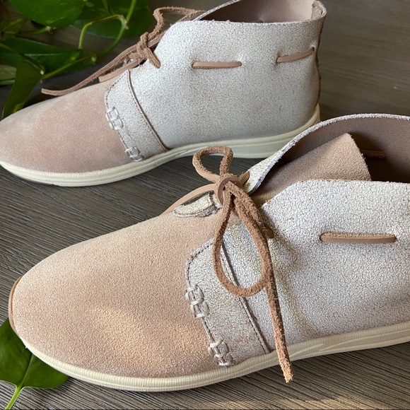 SOLD 🔴Aerosoles | Sing Song Taupe Genuine Suede … - Picture 6 of 11